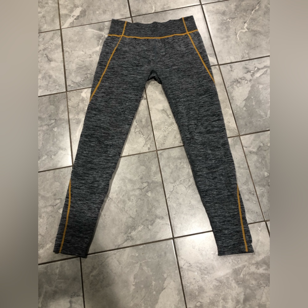 New mix leggings MAKE SURE YOU READ SO NO SIZE CONFUSION ❌